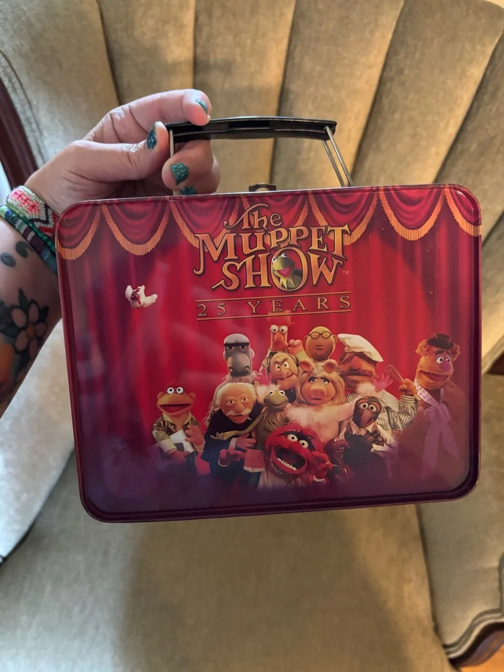 VINTAGE RARE MUPPET SHOW METAL LUNCHBOX RETRO 25 YEAES FROM 2003 COLLECTIBLE